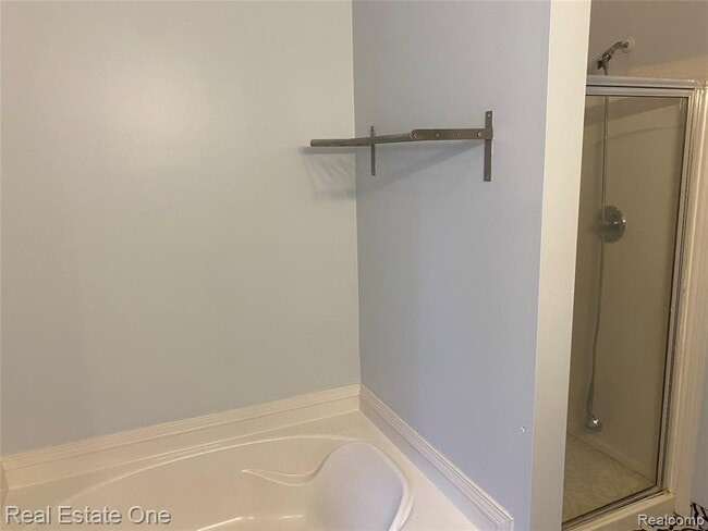 Building Photo - 39206 Silverthorne Bend