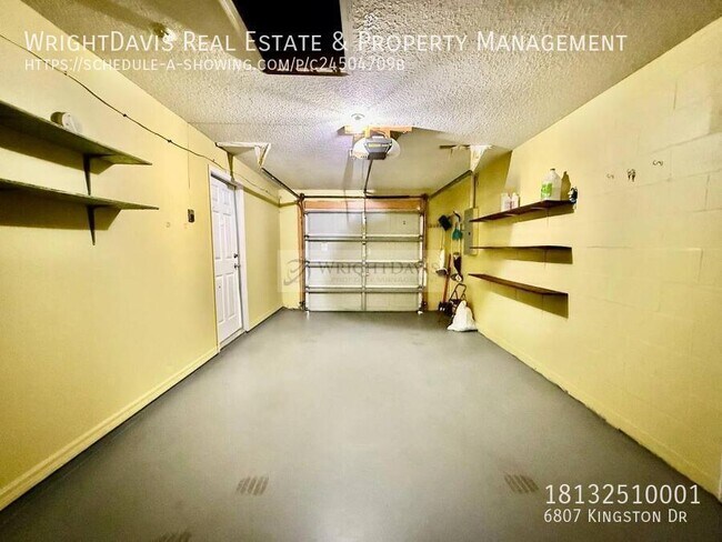 Building Photo - 6807 Kingston Dr