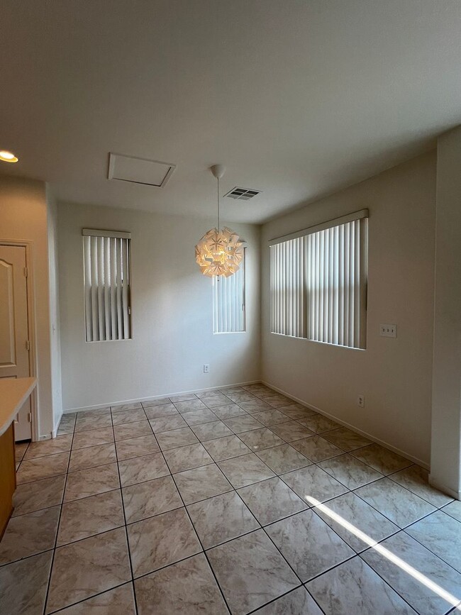 Building Photo - 9250 William Hill Ave