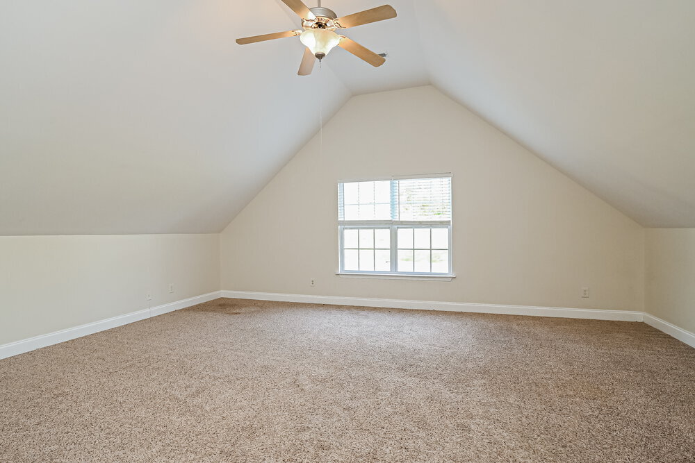 Building Photo - 1565 Bridgecrest Dr