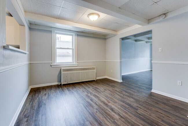 Building Photo - 2300 Arlington Ave