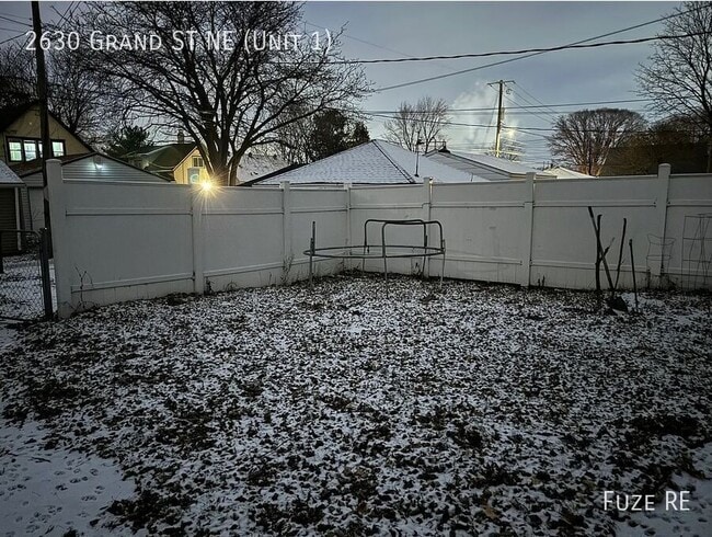 Building Photo - 2630 Grand St NE