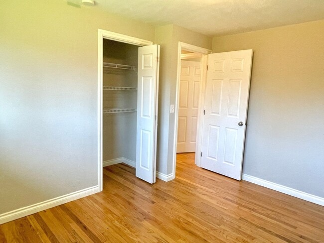 Building Photo - Brentwood-Darlington, 3 bed, 1 bath ranch with large, fenced yard