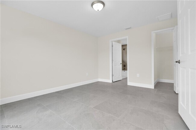 Building Photo - 3007 53rd St W