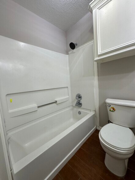 Building Photo - 1109 Byrdsong Ct