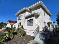 Building Photo - Charming & Affordable 1 Bedroom Home Acros...