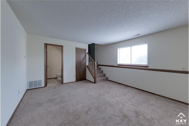 Building Photo - 7011 W Sheriac Cir
