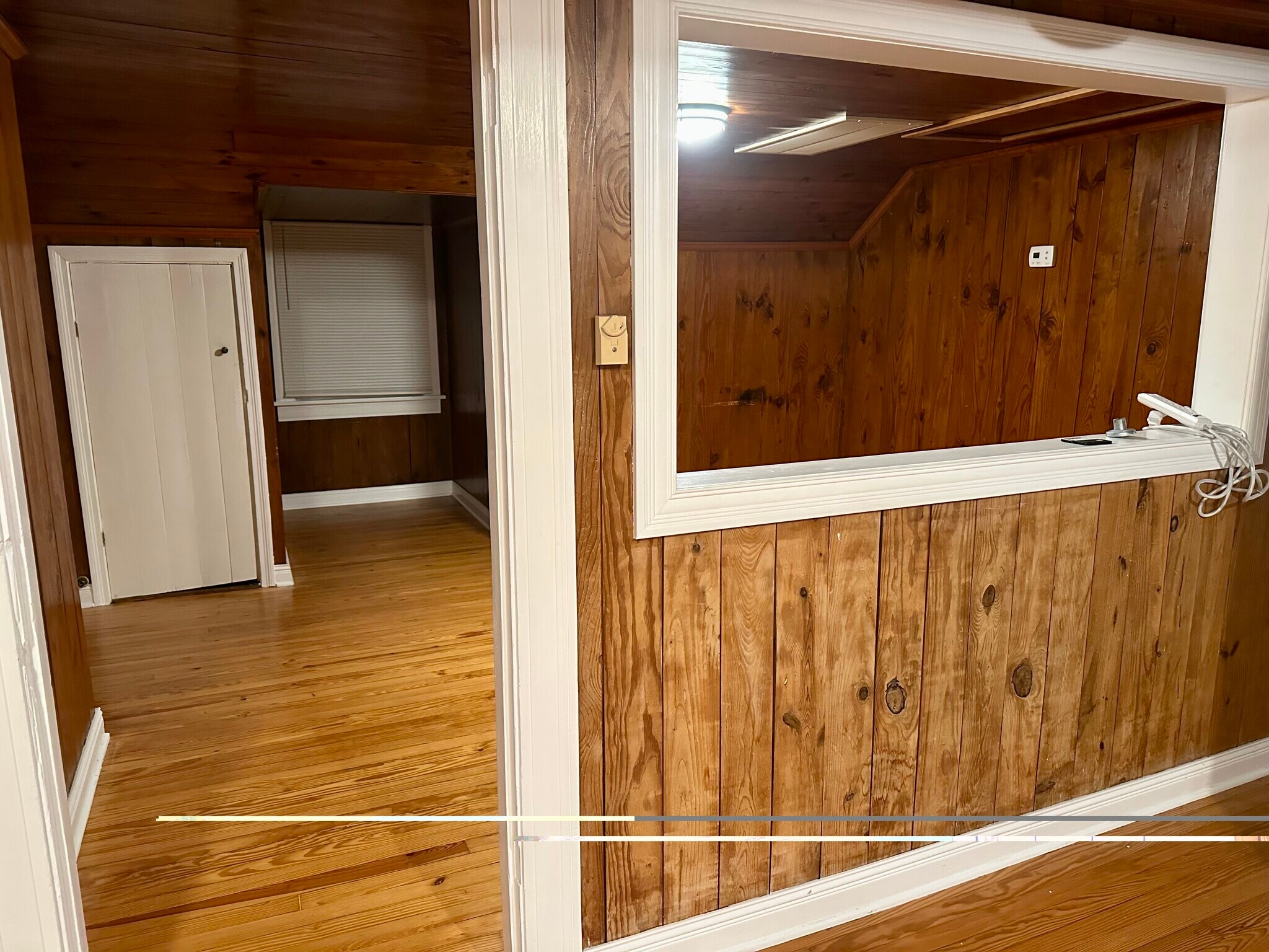 Building Photo - 326 E Bell St