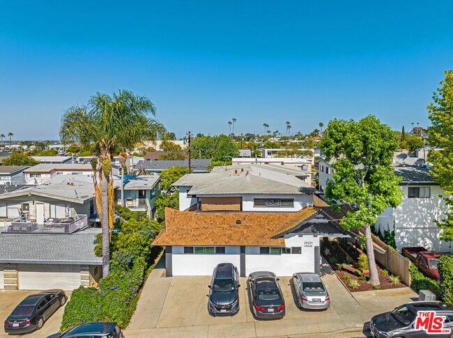Building Photo - 25226 Loytan St