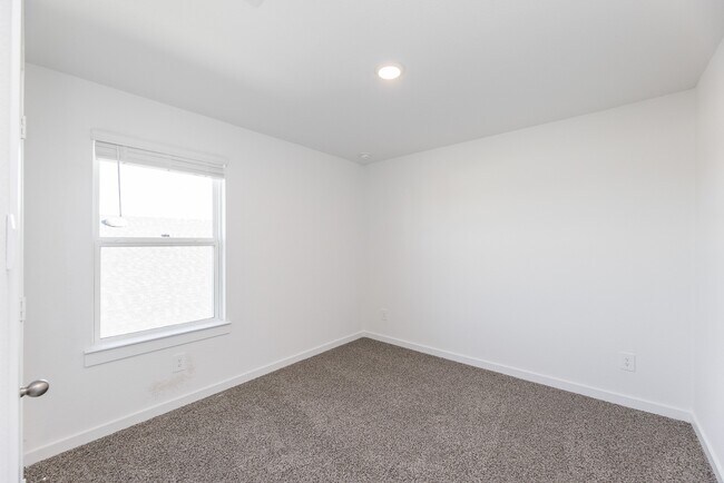 Building Photo - 31719 Kellan Grv Ct