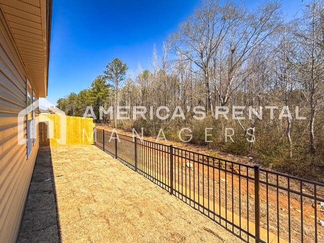 Building Photo - Welcome to Your New Home at Deer Brook Crossing – The Morgan! View with 48 Hours Notice!