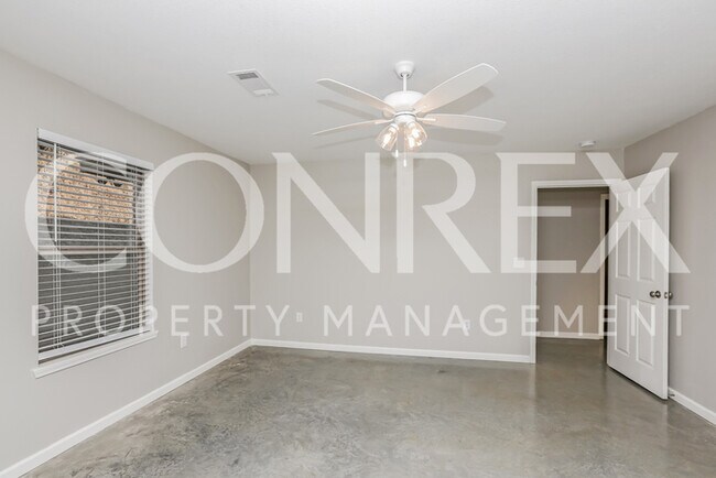 Building Photo - Stunning New Construction Home in Pearl!