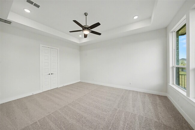 Building Photo - 5623 Logan Ridge Ln