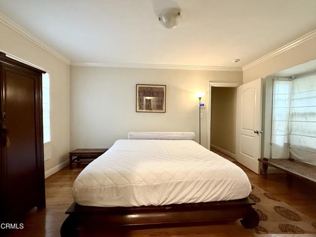 Building Photo - 1104 N Hidalgo Ave