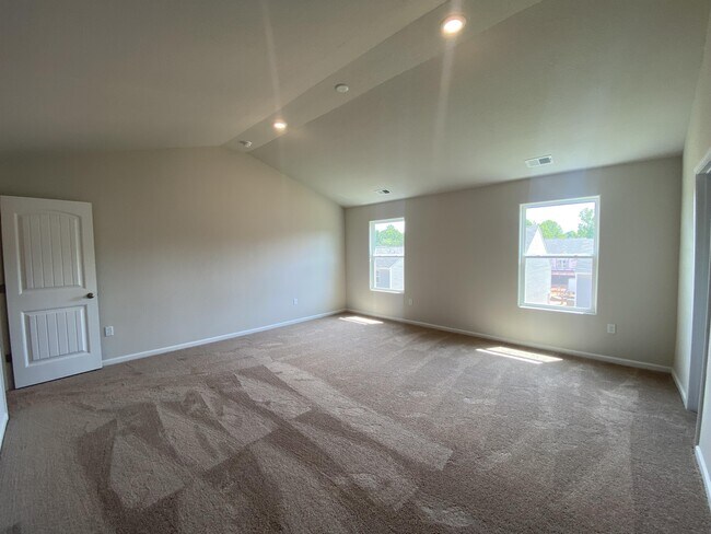 Building Photo - 8100 Derby Wood Ln