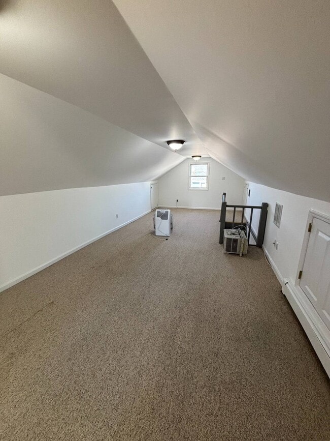 Building Photo - 6 3rd St