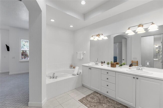 Building Photo - 5405 46th Ct W