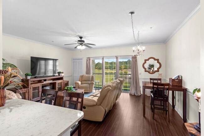 Building Photo - 4855 Carnation Cir