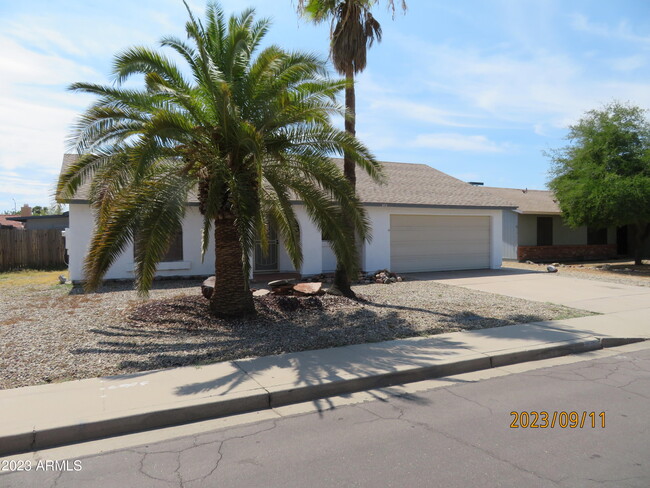 Building Photo - 613 W Westcott Dr
