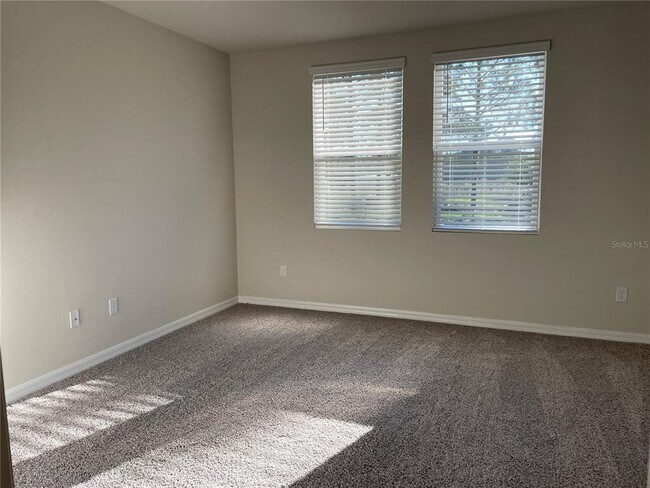 Building Photo - 3289 Fresno Pl