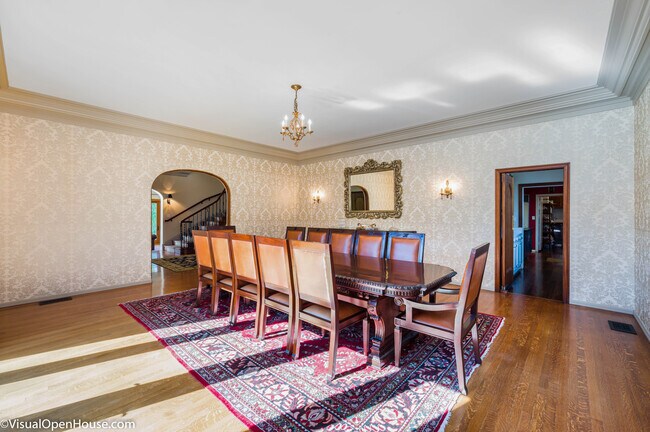 Building Photo - 11159 La Maida St