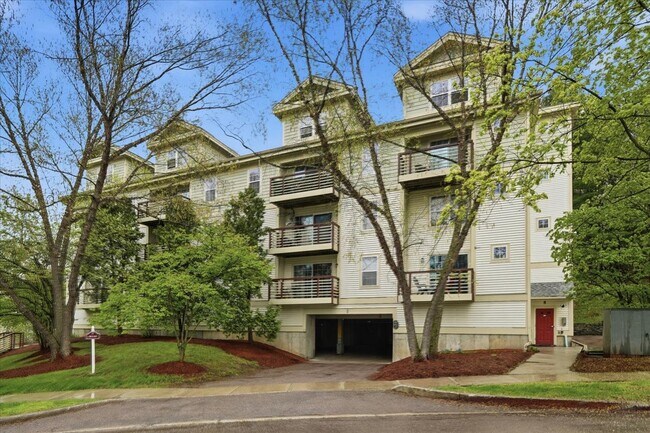 Building Photo - 195 Hildred Dr
