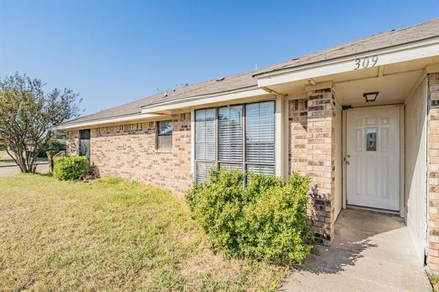Building Photo - 309 Creekside Dr