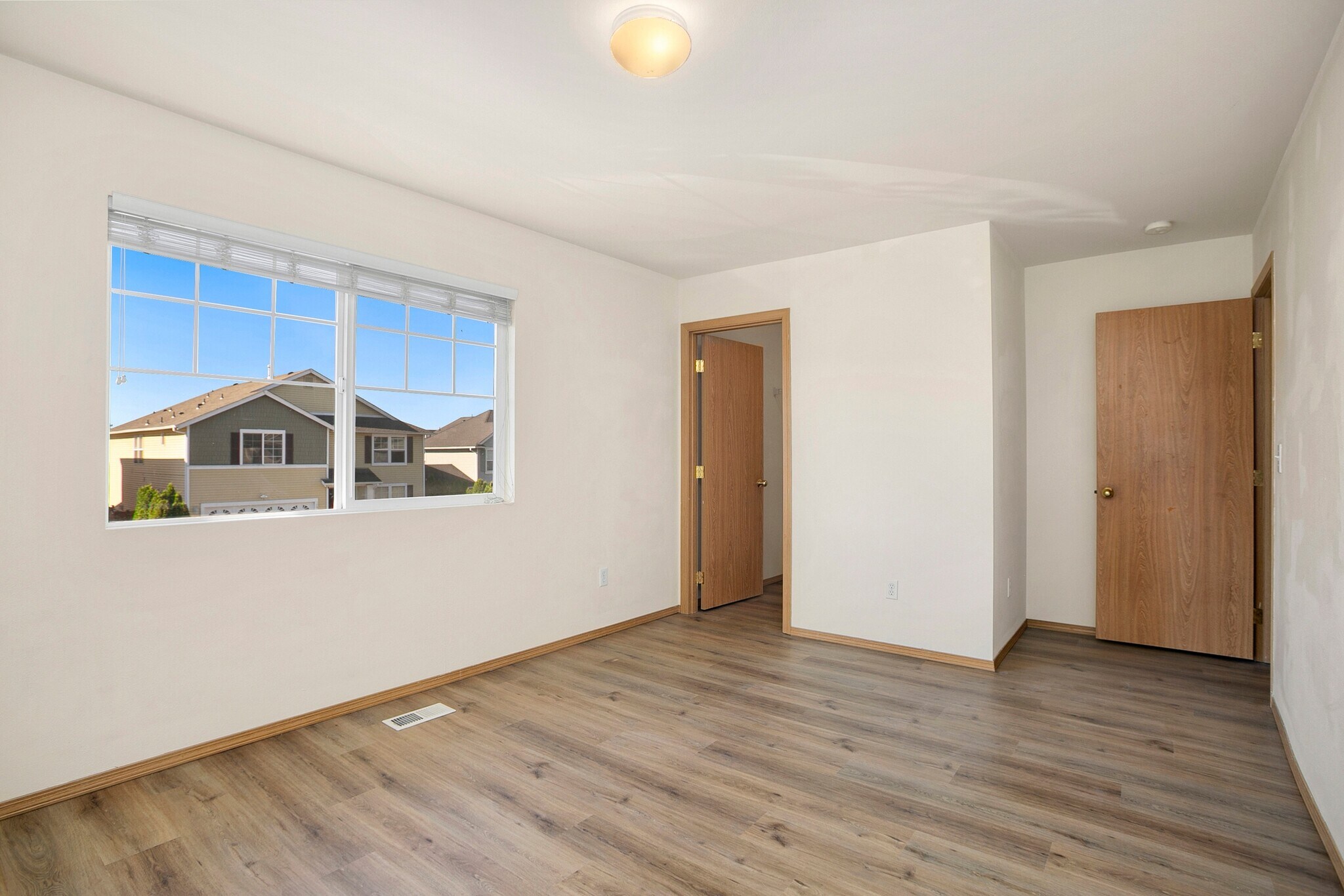 Building Photo - 12530 SE 299th Pl