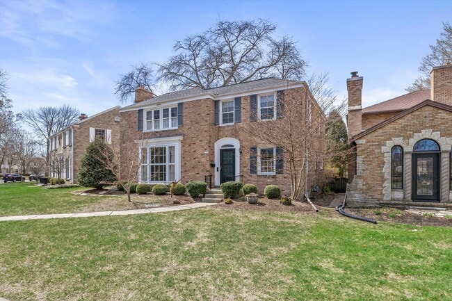 Building Photo - 5457 N Berkeley Blvd