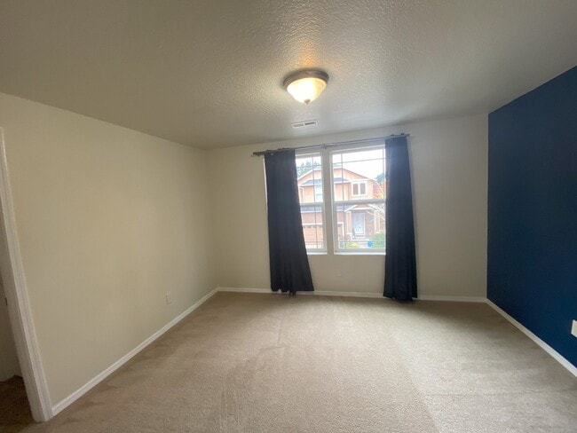 Building Photo - Coming Soon! Spacious Two Story Home In Ja...