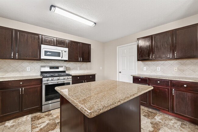Building Photo - 15007 Sugar Sands Dr