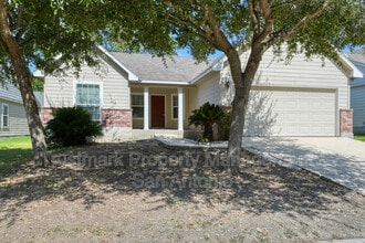 Building Photo - 130 Carmel Dr