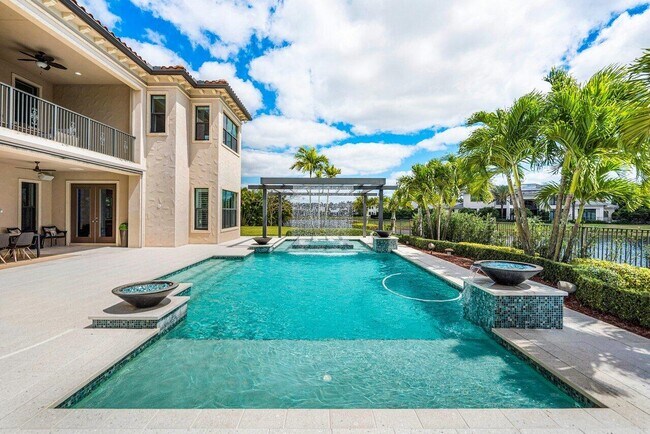 Building Photo - 17511 Cadena Dr