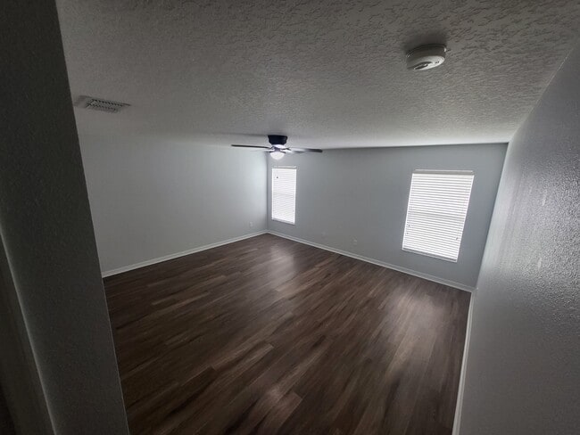 Building Photo - 311 Willowbay Ridge St