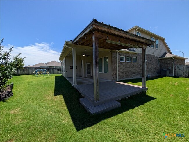 Building Photo - 2935 Aller
