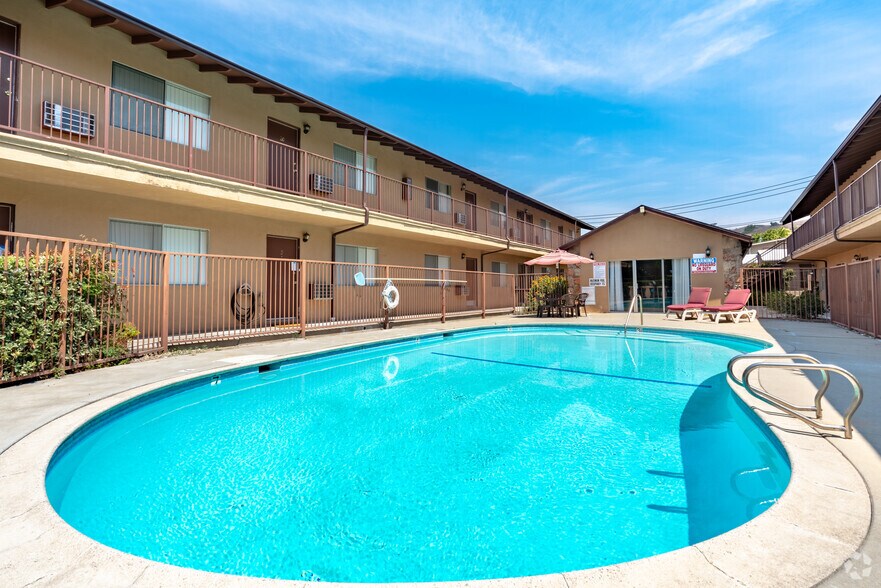 Primary Photo - Alta Court Apartments