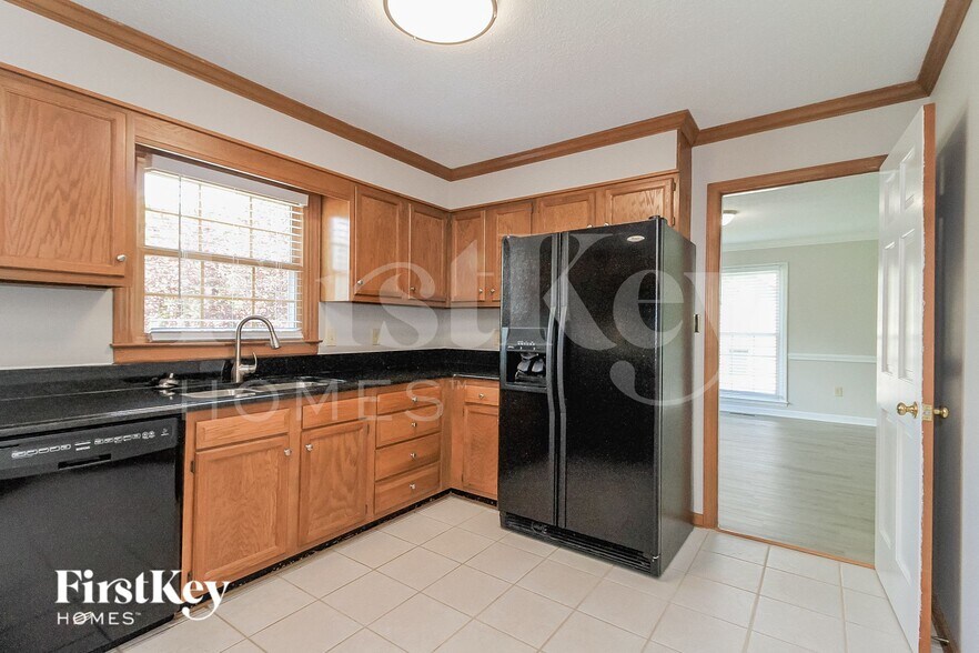 Building Photo - 2105 Mirus Ct