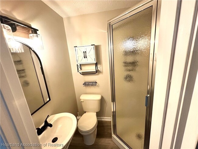 Building Photo - 1504 Sam Asbury Ave