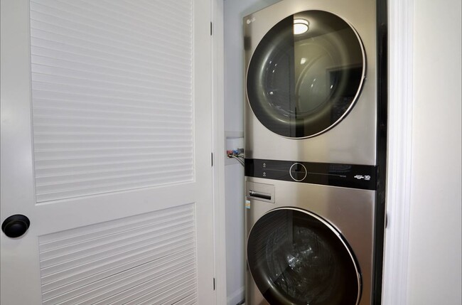 Private LG washer / dryer - 143 Zabriskie St