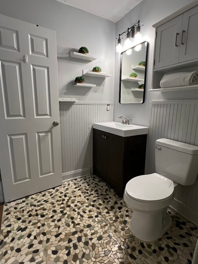 Building Photo - 82 Saddlebrush Rd