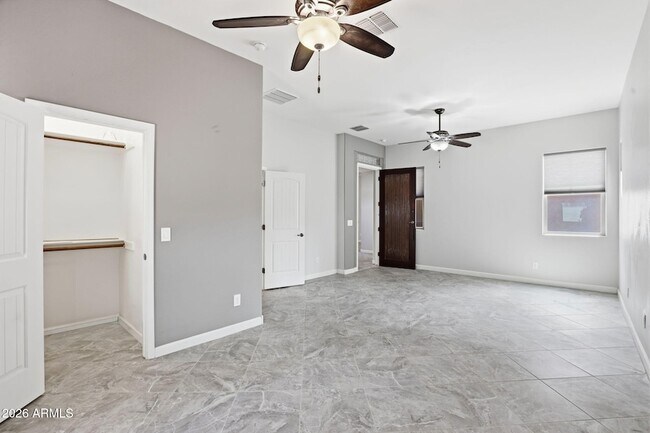 Building Photo - 1142 E Bajor St
