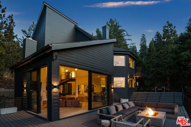 Building Photo - 654 Cumberland Dr
