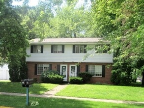 Building Photo - 392