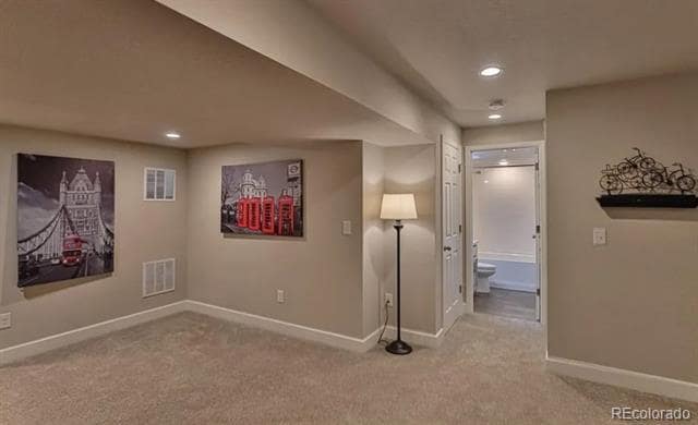 Building Photo - 6652 Golden Briar Ln