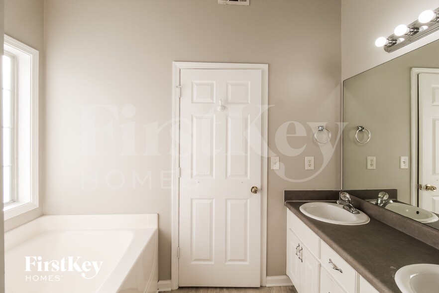 Building Photo - 179 Calico Loop