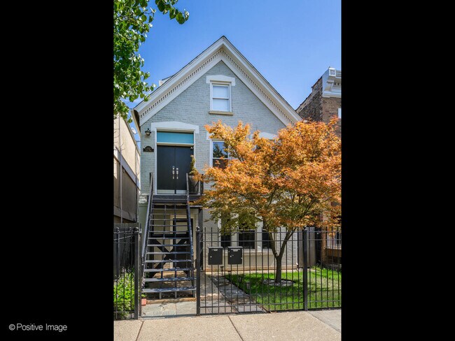 Primary Photo - 1353 N Bell Ave