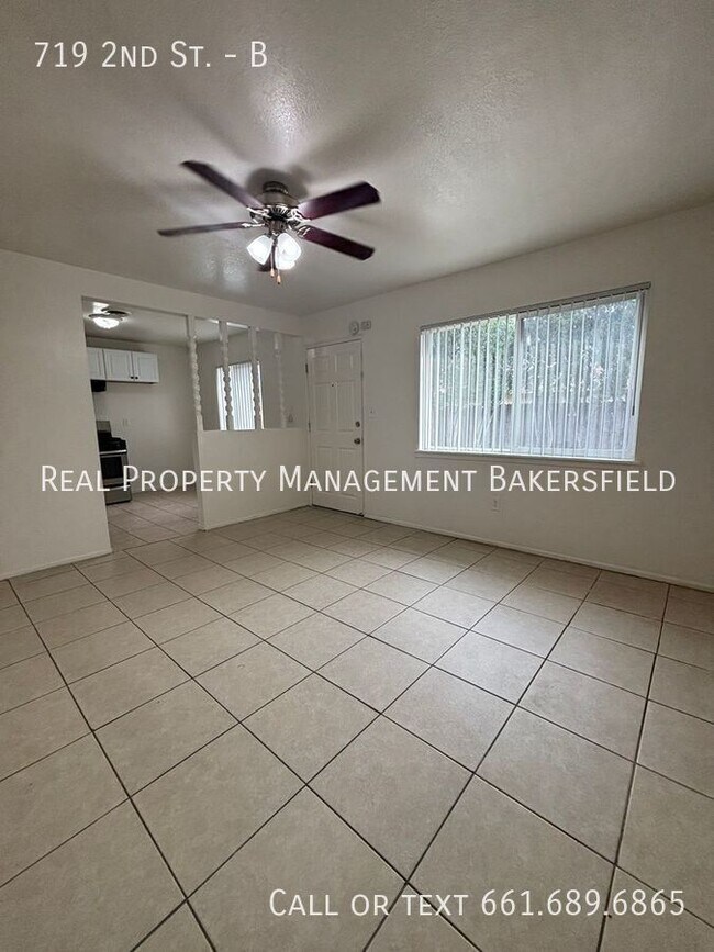 Building Photo - 719 2nd St