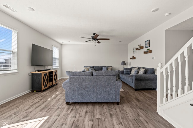 Building Photo - 1399 Hat Band St