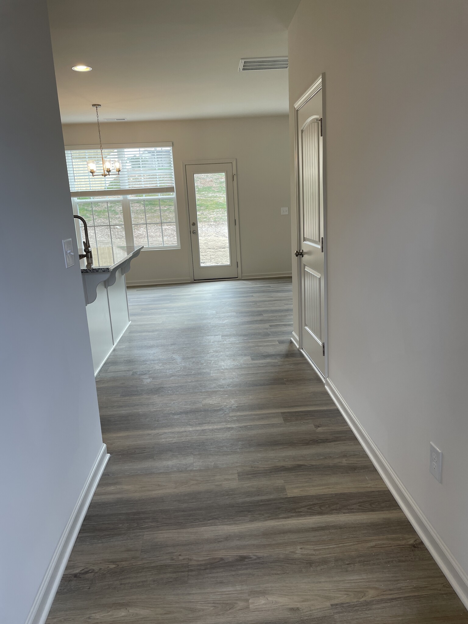 Building Photo - 18 Matrix Ct