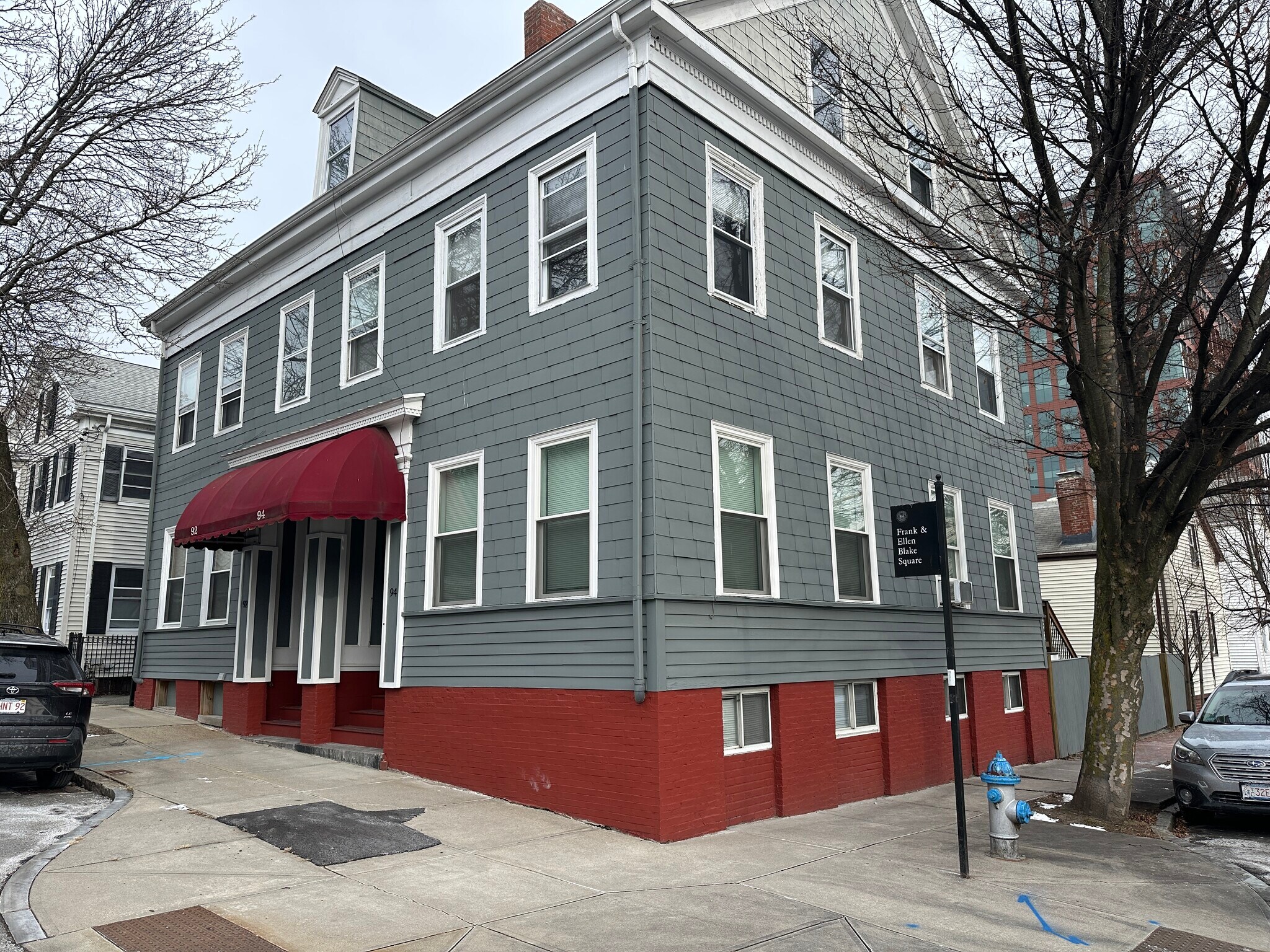 Building Photo - 92 Sciarappa St